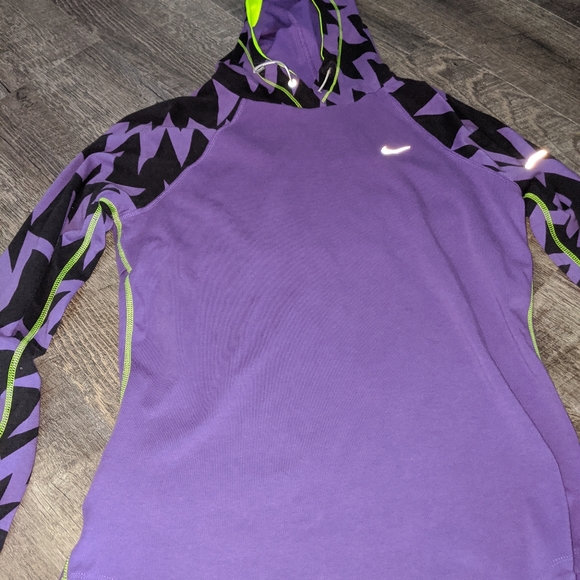 Nike Tops - Women's Nike Cotton Dri fit Pullover